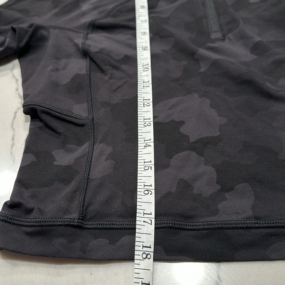 Lululemon 1/2 Zip Cropped - Picture 8 of 10